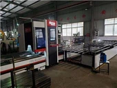 반자동 로딩 시스템을 갖춘 금속 튜브 레이저 절단기